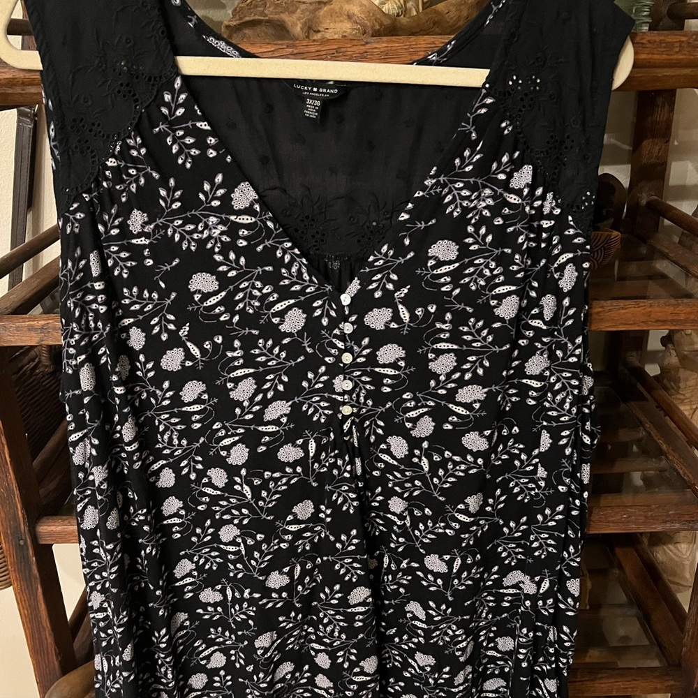 Lucky Brand Black and White Floral Tank Top